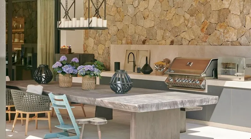 Grand Seven-Bedroom Luxury Villa with Private Wellness Sanctuary in Santa Ponsa — photo 4