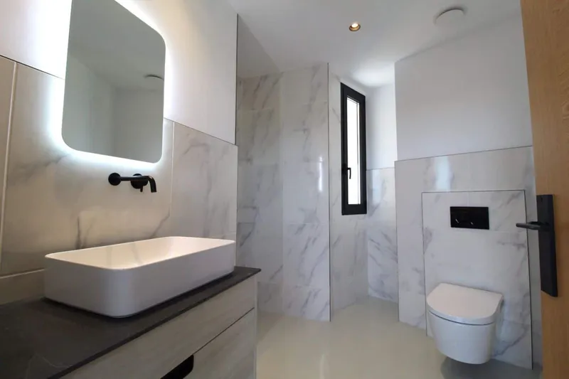 Luxurious new-build villa with stunning rooftop terrace in Sa Ràpita — photo 12