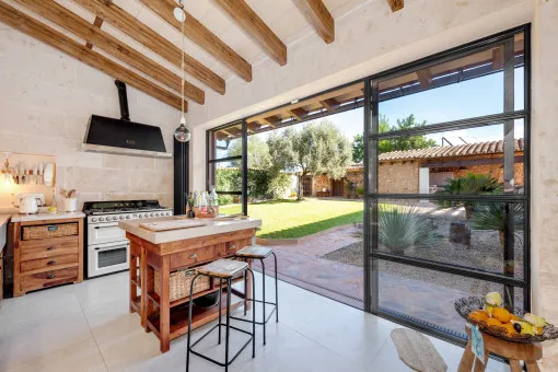 Felanitx, authentic luxury finca with plenty of peace and quiet to relax by the pool in Felanitx — photo 9