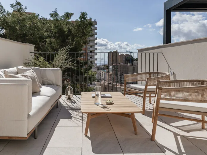 Penthouse elegance in Cala Major — photo 1
