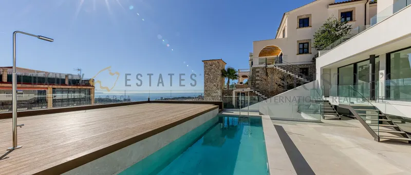 New build corner terraced house in Génova in residential complex with pool and sea views — photo 2