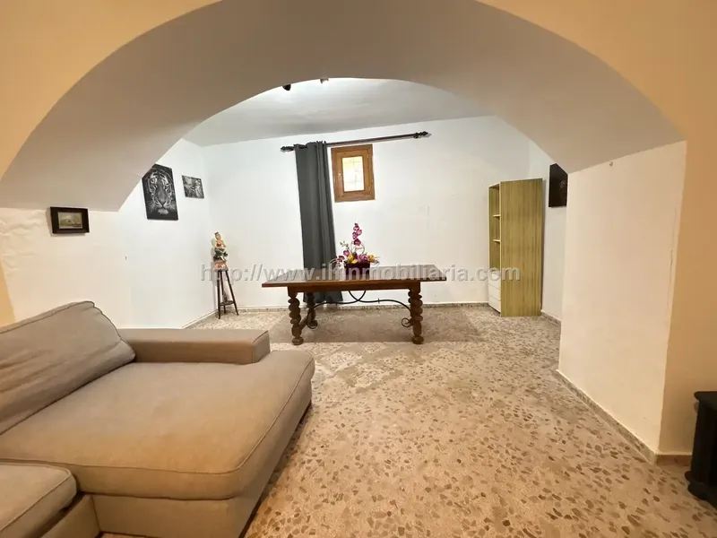 Magnificent Mallorcan-style house for sale in Petra — photo 6