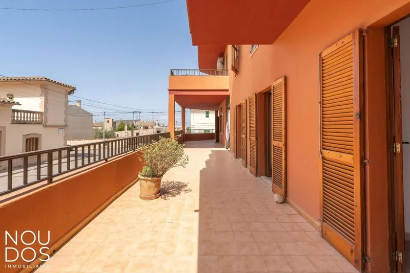 Flat / apartment for sale in Calle del Molinet — photo 1
