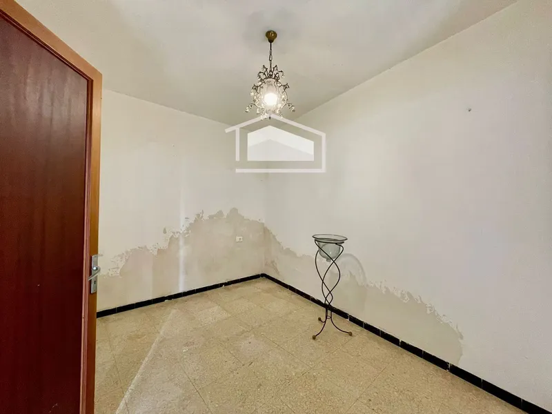 Village house with historic character and great renovation potential in Ses Salines — photo 5