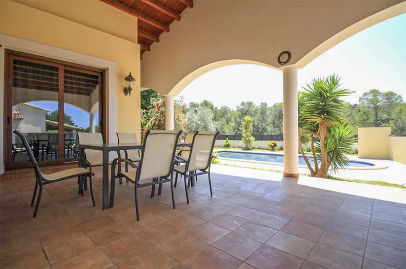 Wonderful villa with garden and pool in Costa de la Calma Mas — photo 2