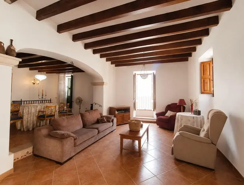 Charming village house in Costitx — photo 3