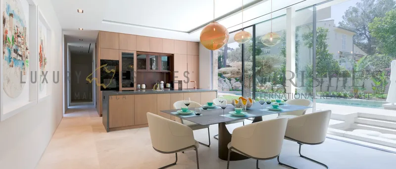 Modern newly built villa in Santa Ponsa near the harbor and beach — photo 4