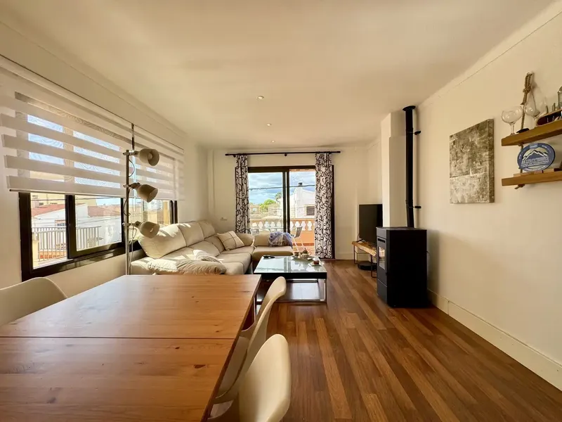Se vende primer piso sin ascensor en Sa Ràpita, a solo 100 metros del mar y a pocos minutos de la playa andando. La vivienda tiene 80 m² úti — photo 3