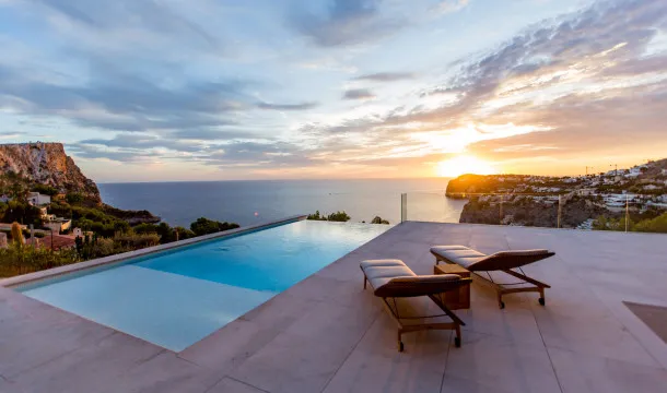 Designer villa with incredible sea views and flat garden in Cala Llamp, in Puerto de Andratx — photo 4