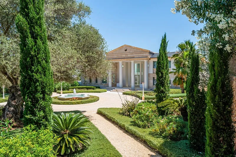 Exceptional Designer Estate with Panoramic Views in Son Vida — photo 5