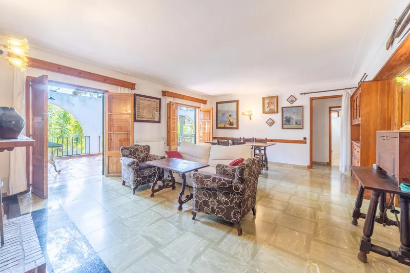 Villa in need of renovation in Costa de la Calma in a dream location — photo 2