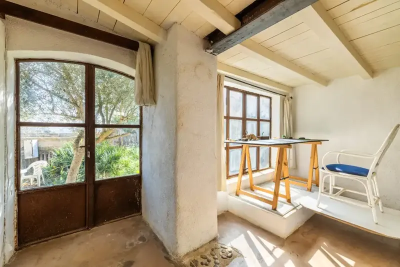We are delighted to present this versatile rustic estate for sale in Ariany, situated on an expansive plot of approximately 70,000 m² — photo 9