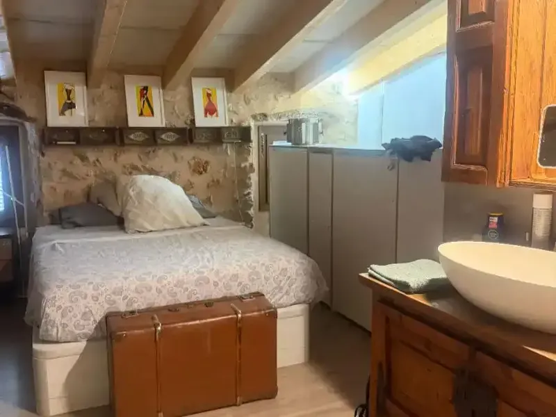Apartamento de ALQUILER TEMPORAL l (desde mediados septiembre hasta fin de enero) tipo buhardilla, con entrada independiente en casa de pueb — photo 1