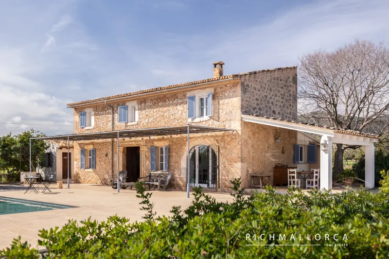 Mallorcan finca with holiday rental licence (6), pool and 25,000 m² near Lloseta — photo 9