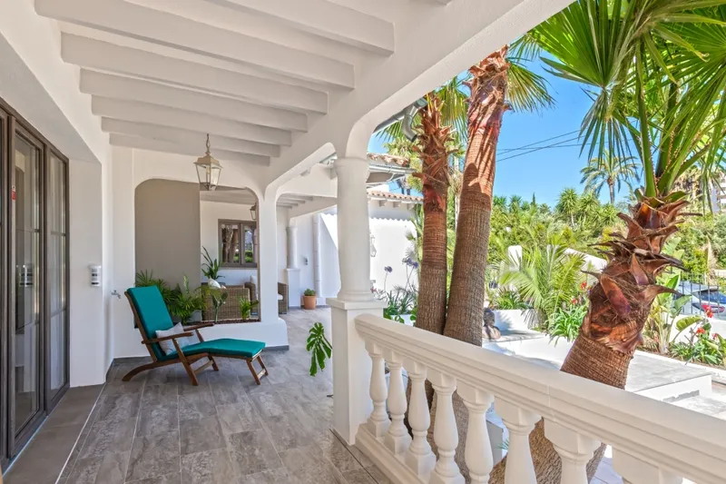 Lovely Mediterranean house near the beach in Palmanova — photo 1