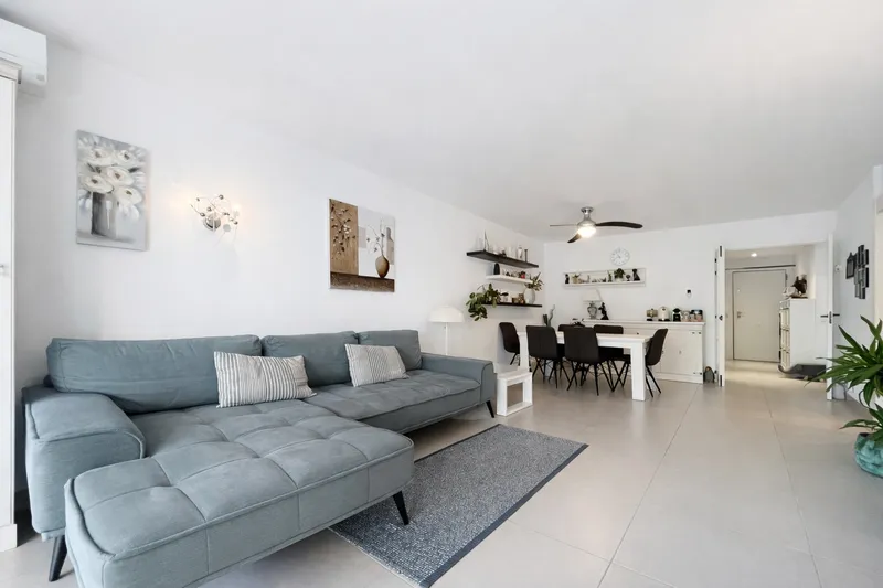 Modern Apartment Facing the Sea with Direct Beach Access in Cala Vinyes Mas — photo 6