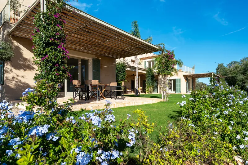 Beautiful finca with 5 bedrooms and pool near Es Trenc, Sa Ràpita — photo 3