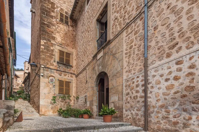 Imposing historic property directly in the heart of Fornalutx — photo 7