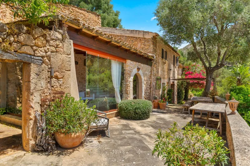 Rustic finca with character, open views and pool — photo 1