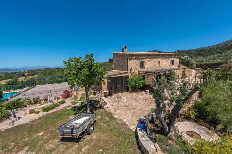Authentic pool finca in Mallorca – rural dream location with pool, tennis court, boules + ETV license — photo 7