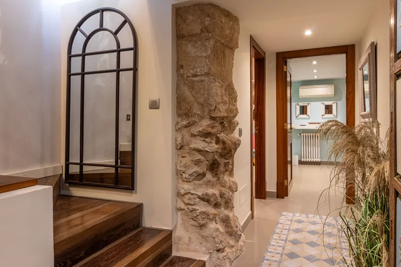 Historic home in the heart of the old town — photo 10