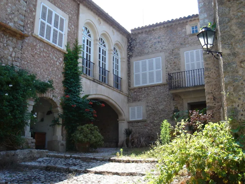 Countryside House in Lluc — photo 1
