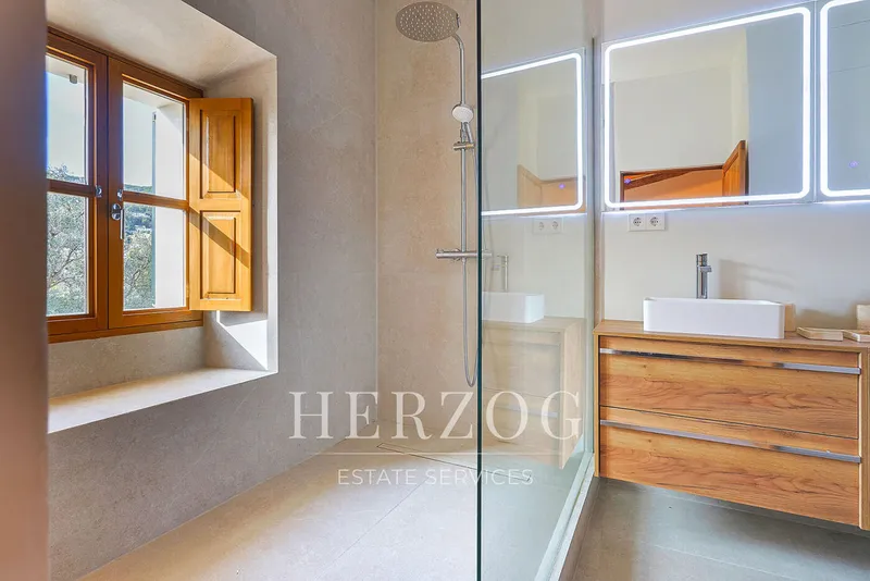 Villa full of character from 1900 – Mediterranean charm in Genova — photo 12