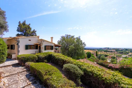 Establiments, a charming Mallorcan-style finca with impressive views, privacy and pool — photo 10