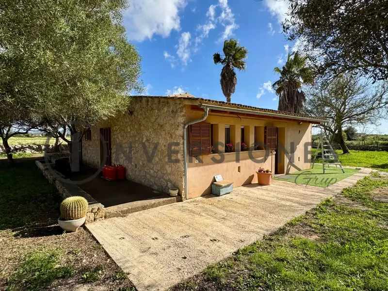 INVERSIONES GRUP REAL ESTATE BOUTIQUE presents this spectacular rustic finca on the outskirts of Felanitx, ideal for lovers of tranquility and nature, with the possibility of building a fully legal swimming pool. — photo 5
