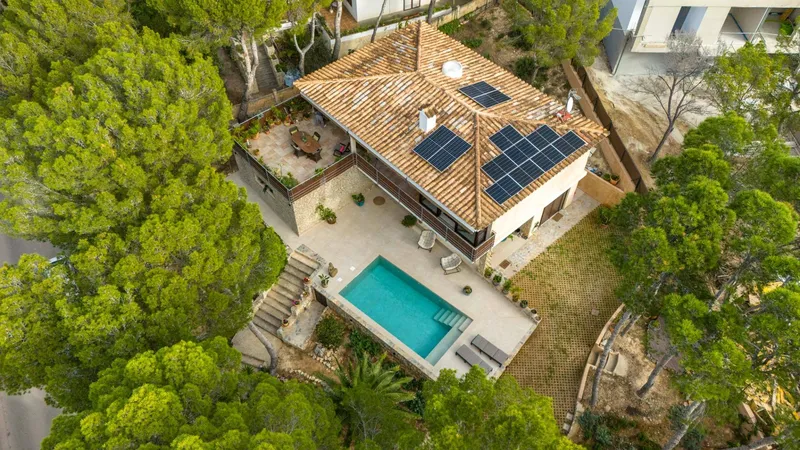 Detached house with views and pool — photo 3