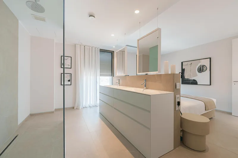 Luxury penthouse in new building on the Paseo Marítimo in Palma — photo 12