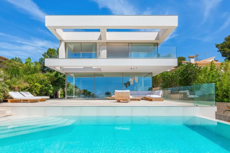 Spectacular villa with sea views in Bendinat — photo 3