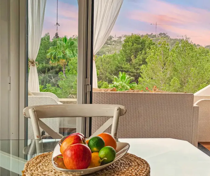 Welcome to this charming Mediterranean villa, located in the quiet residential area of Costa de la Calma in Mallorca. Completely renovated — photo 8