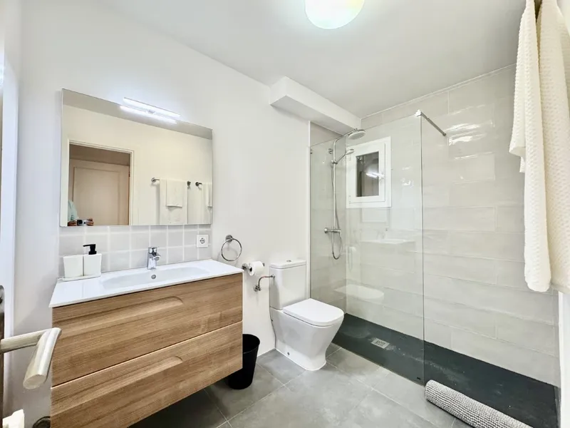 Mallorca Next Properties - Renovated apartment with 3 bedrooms and garage space — photo 12