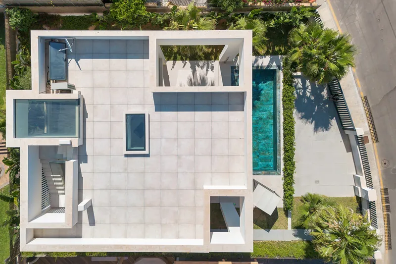 Modern sea view villa in 2nd line - Port Adriano / El... — photo 7