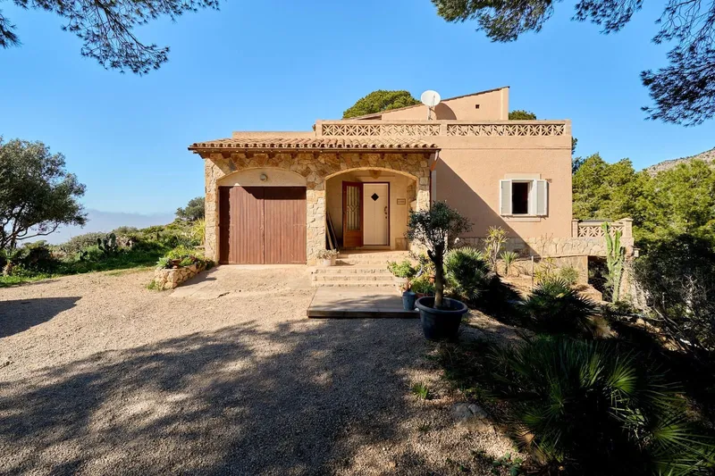 Finca/Country House for sale in Sant Elm, Andratx — photo 1