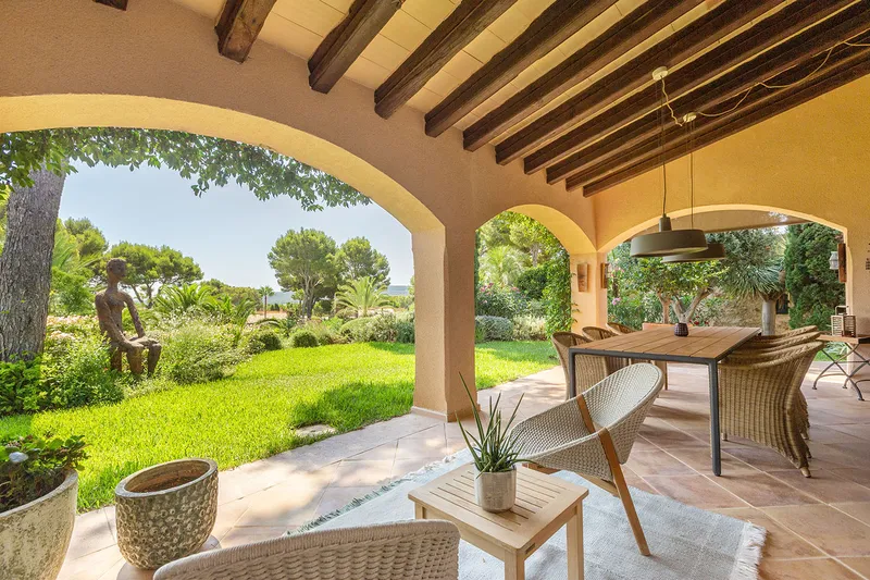 Picture-book finca with plenty of privacy in exclusive villa park — photo 3