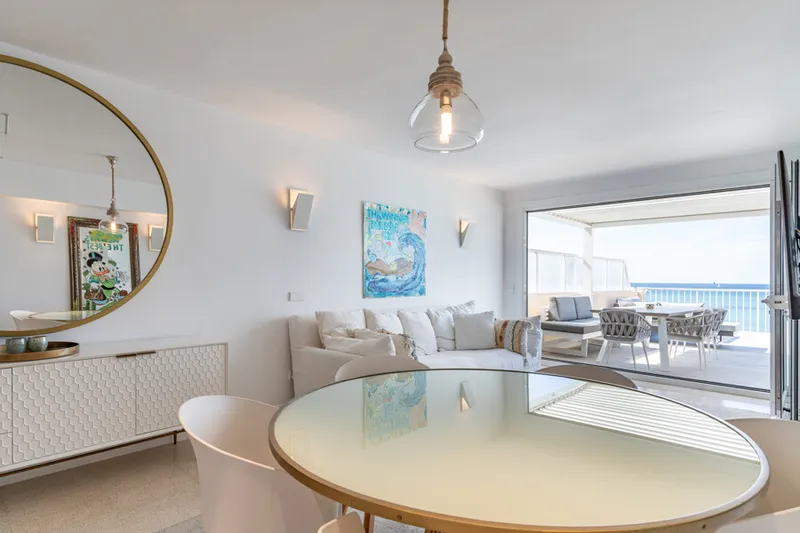 Amazing First Line Luxury Four-Bedroom Penthouse with Sea Views and Fantastic Terrace — photo 12