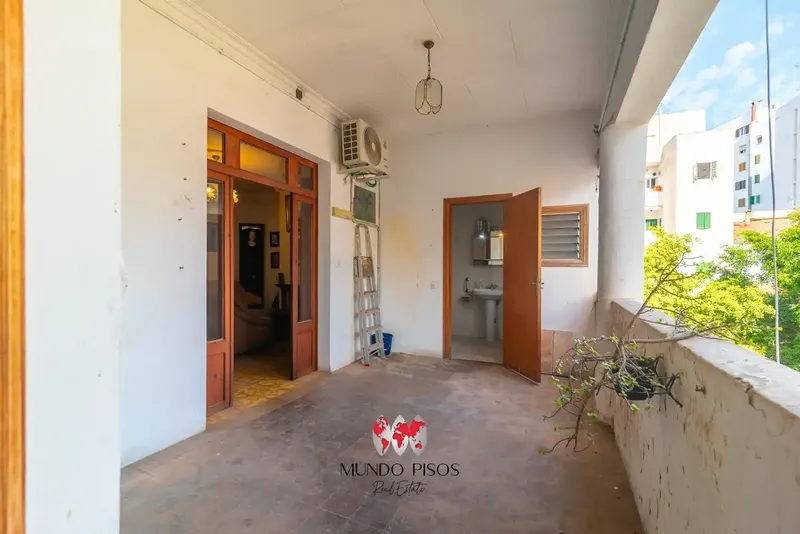 A flat with space, charm and Mallorcan essence just steps from the Parque de las Estaciones, Arxiduc, Palma de Mallorca, Balearic Islands — photo 11
