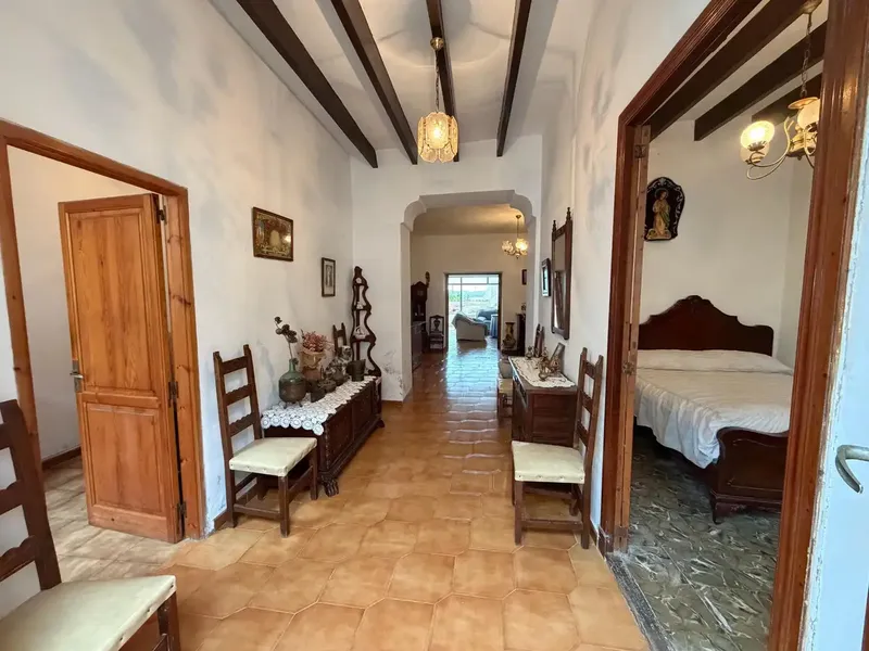 Traditional Mallorcan house built in 1890, in the heart of Capdepera's old town. The property sits on a urban plot of — photo 1