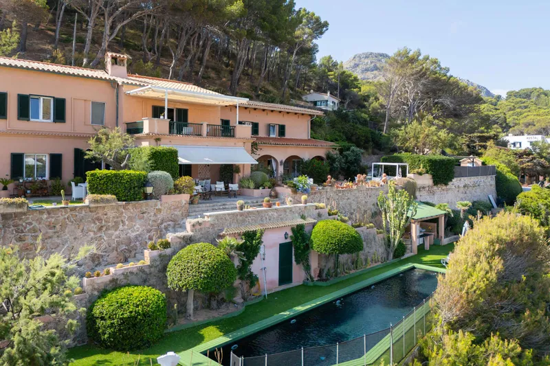 Traditional manor house with large plot on the first sea line with exceptional value potential - Ref. 9898 — photo 7