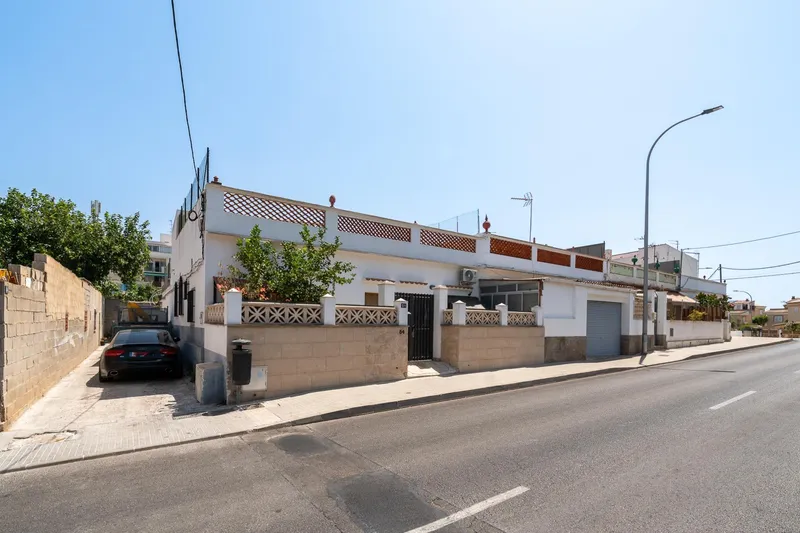 Ground floor with open ceiling in Son Roqueta — photo 1