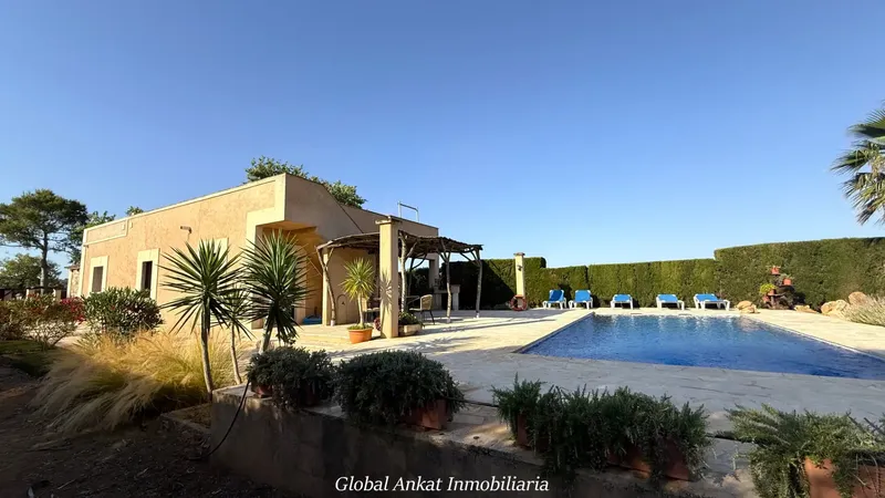 Exceptional property combining rustic charm with maximum efficiency and modernity — photo 2