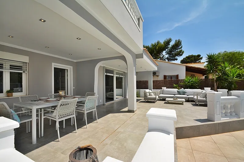 Villa completely renovated to a high standard in Calvià / el… — photo 2