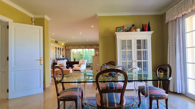 VE-JHRE034 – 5-bedroom family villa with tourist rental license, large garden and pool — photo 12