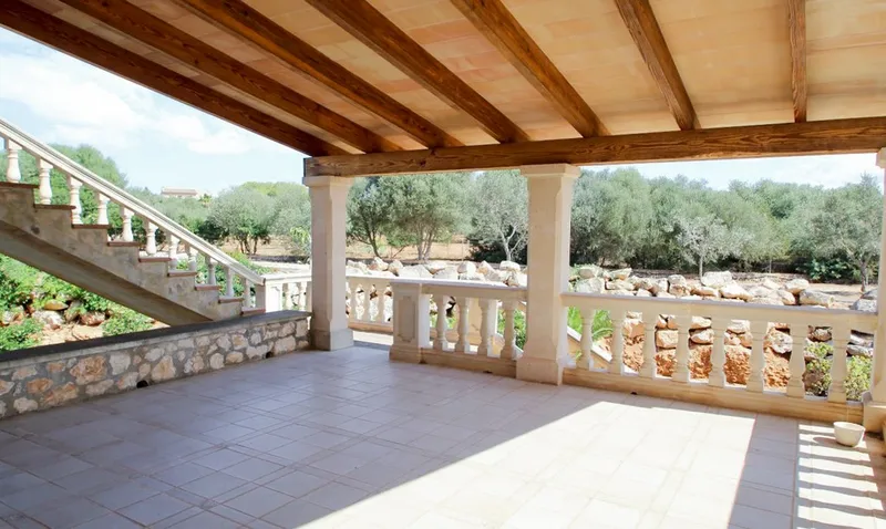 Mansion by the sea to renovate in Cala Llombards — photo 6