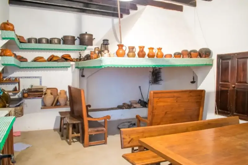 This is one of the few opportunities to buy an impressive and traditional finca and a piece of Mallorcan history to go with it. — photo 7