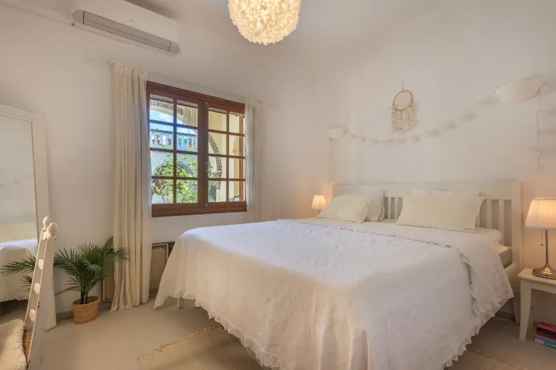 Beautiful Two-Bedroom Apartment in a Charming Complex with Swimming Pool — photo 7
