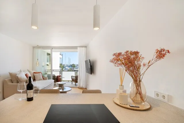 Exclusive harbourfront apartment for sale in Palma, Mallorca — photo 7