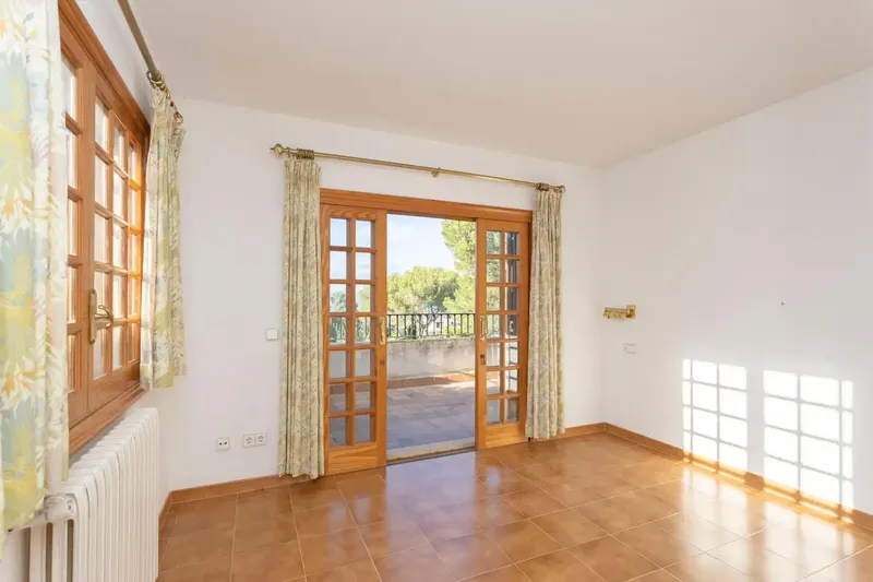 Chalet in Cala Blava with Sea Views — photo 7